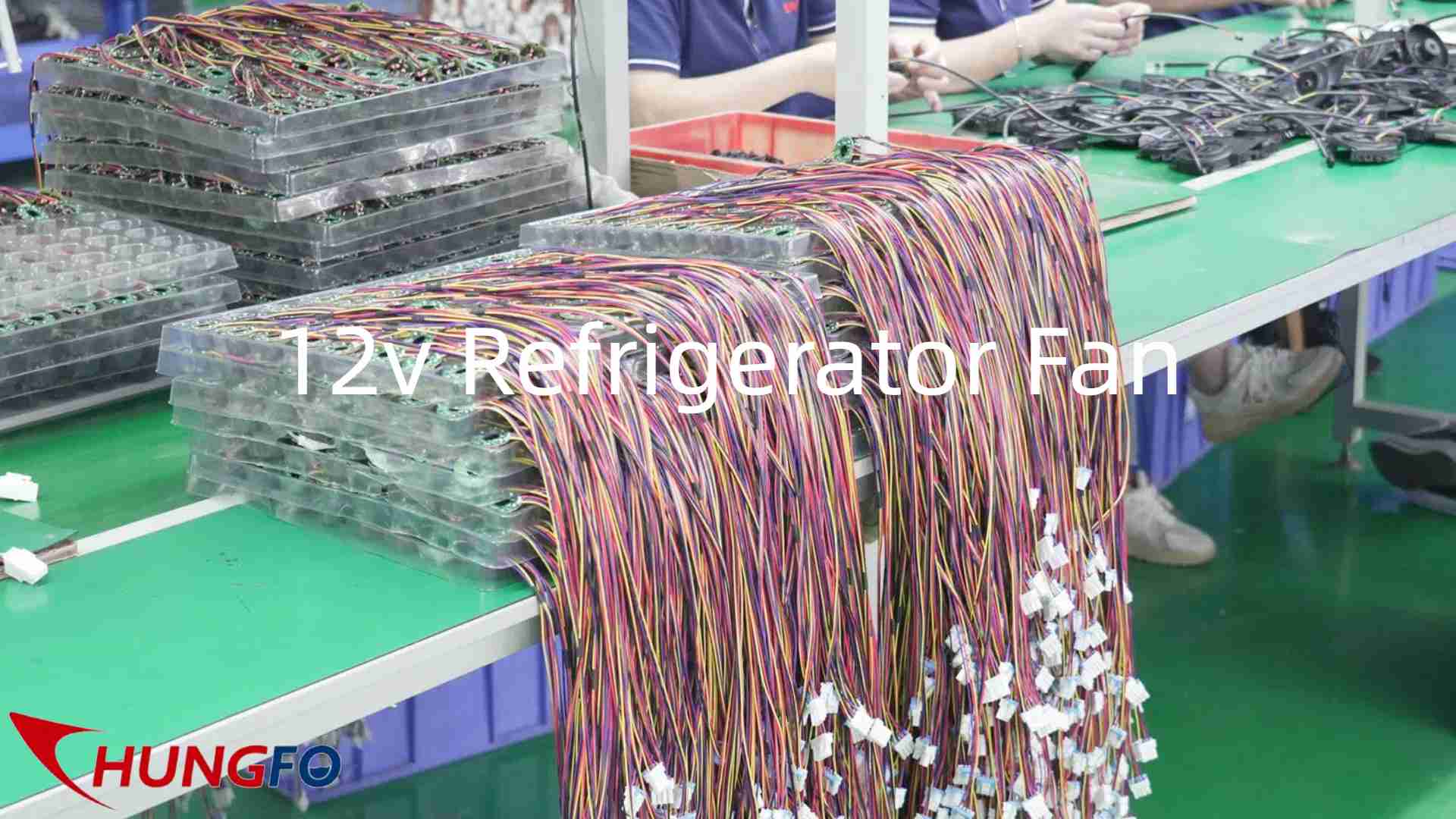 Ventiladores de CC utilizados en sistemas de refrigeración de equipos médicos.